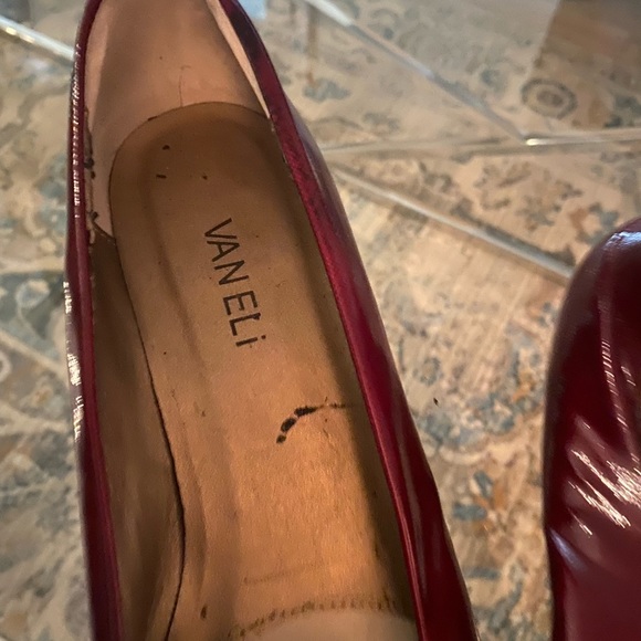 Vaneli Dark Red Patent Comfort Women's Block Heel - US 8 - 1.5 heel - Picture 4 of 6